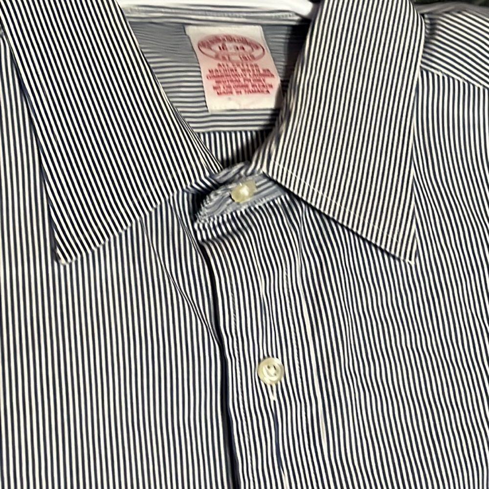 🔥🔥BROOKS BROTHERS Blue/White Pinstriped Button Down Shirt‎ - Men Sz 16-34 (L) - Picture 6 of 8